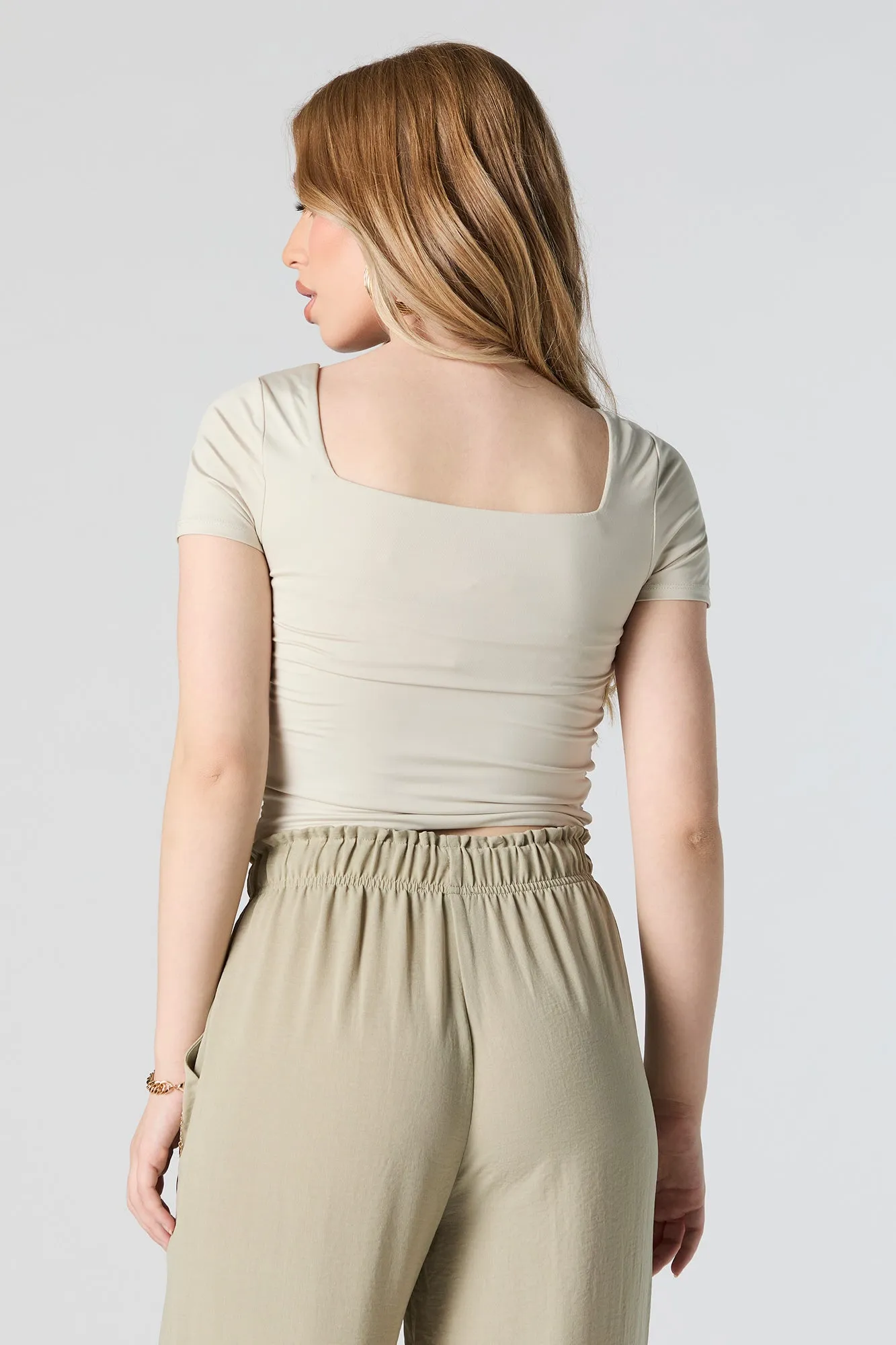 T-shirt profilé court à encolure carrée sold by Urban Planet product image thumbnail 5