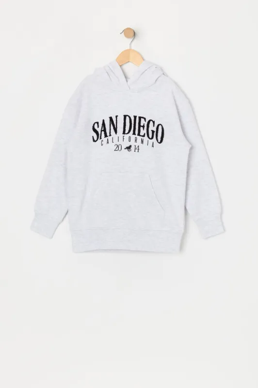 Haut à capuchon en molleton avec motif brodé San Diego en chenille pour fille sold by Urban Planet