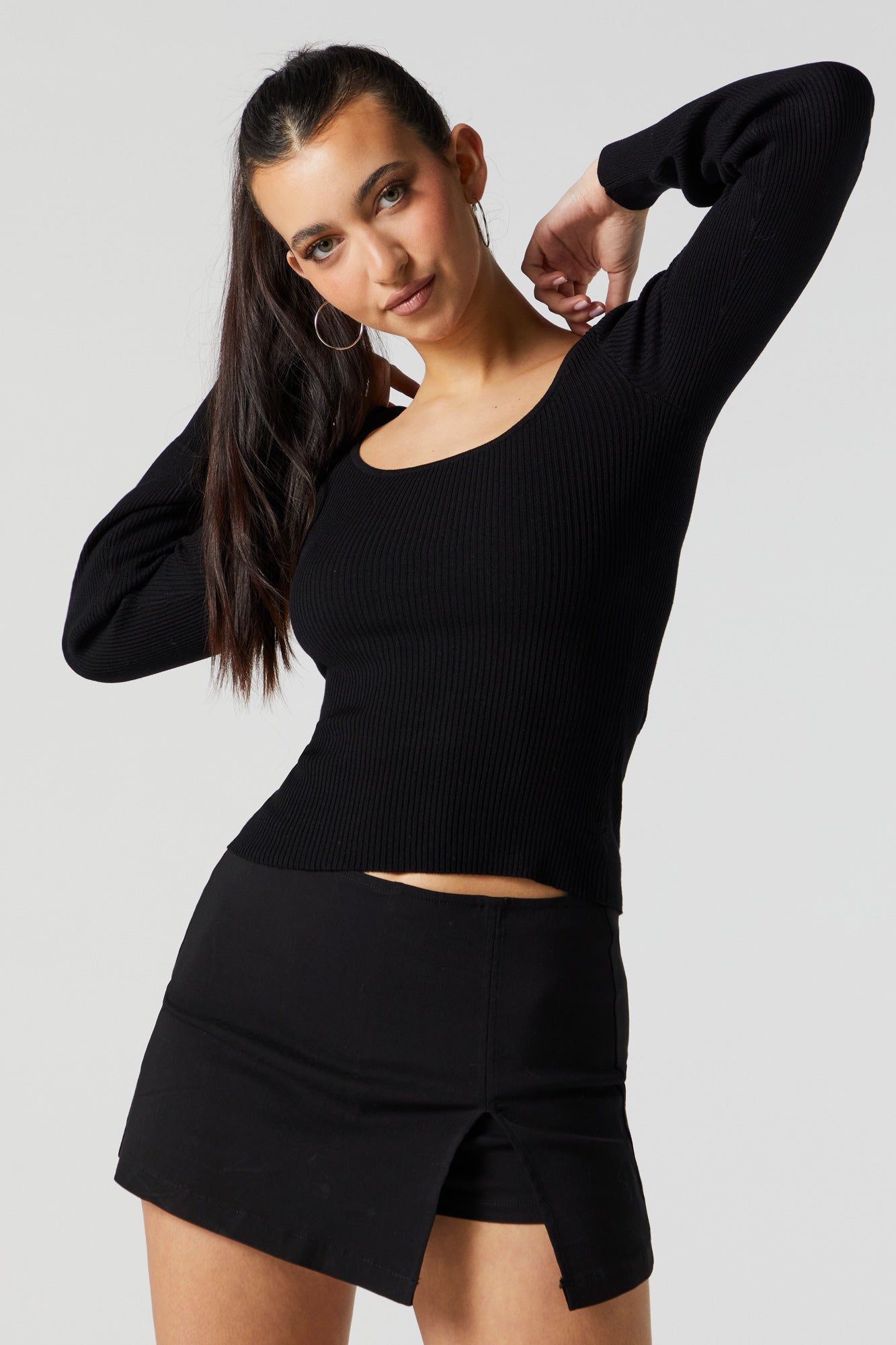 Chandail en tricot côtelé à manches bouffantes sold by Urban Planet