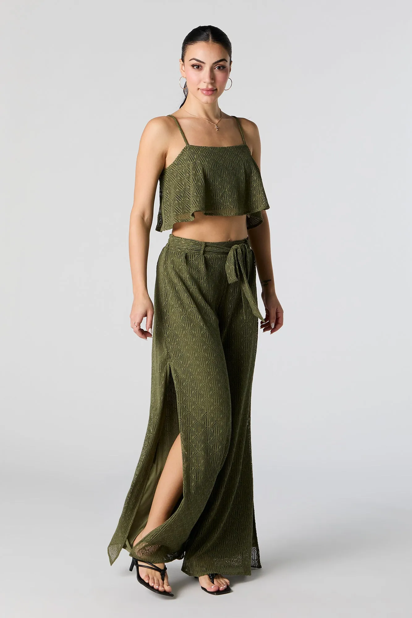 Palazzo crocheté avec ceinture sold by Urban Planet