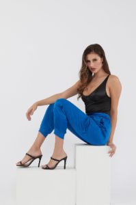 Pantalon de jogging cargo en satin sold by Urban Planet