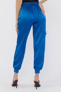 Pantalon de jogging cargo en satin sold by Urban Planet