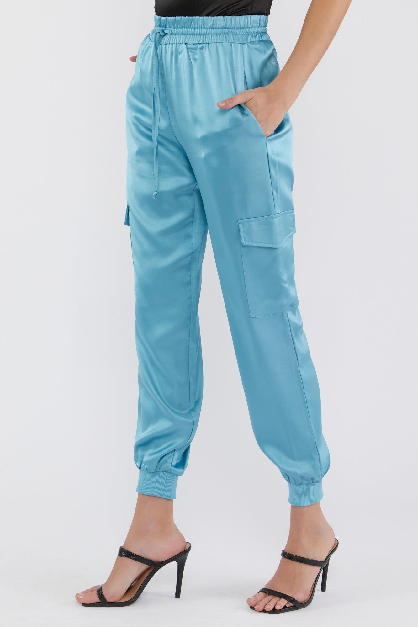 Pantalon de jogging cargo en satin sold by Urban Planet product image thumbnail 15
