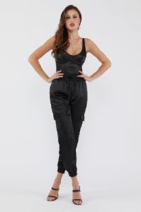 Pantalon de jogging cargo en satin sold by Urban Planet