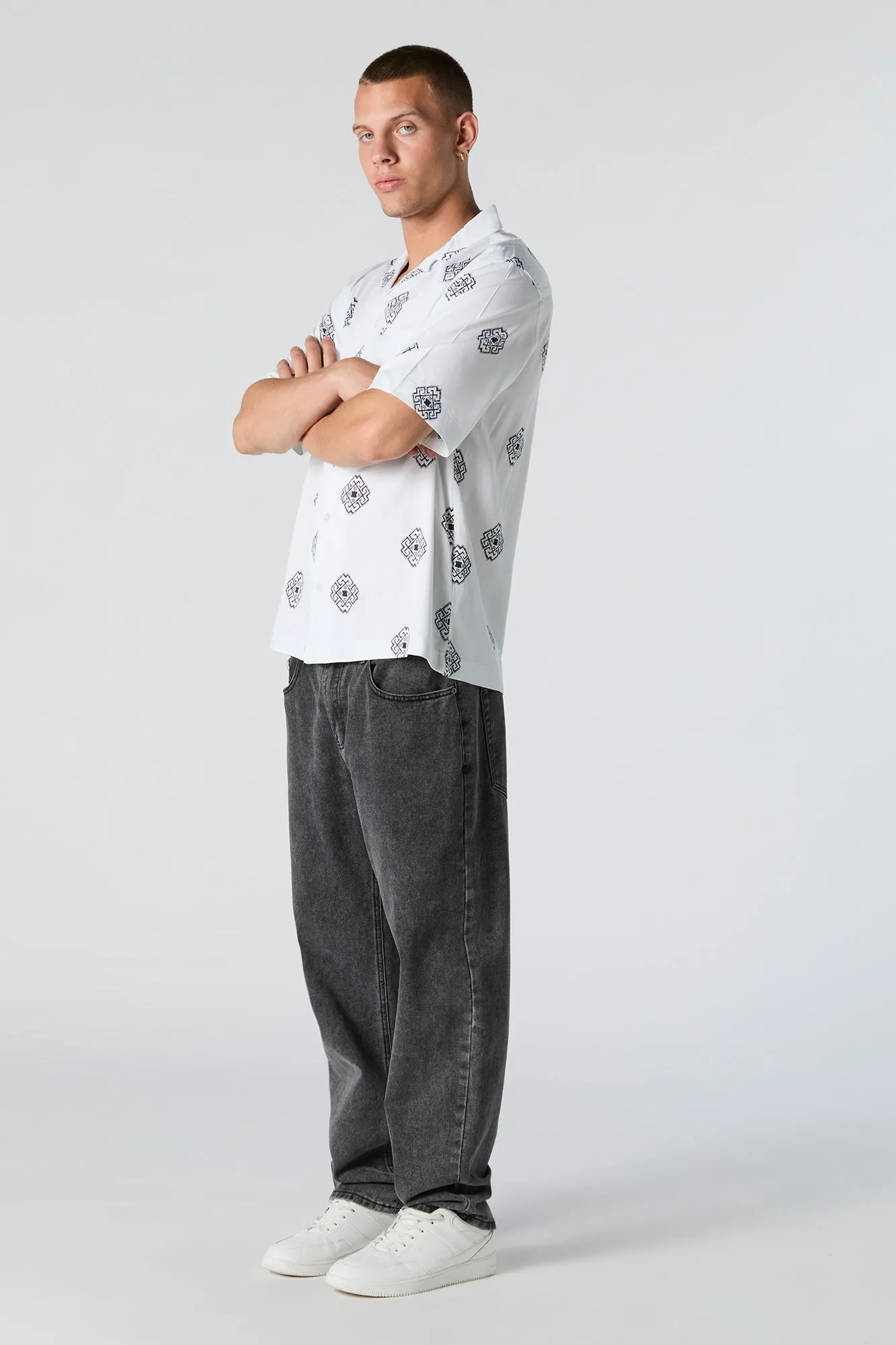 Haut boutonné imprimé blanc sold by Urban Planet product image thumbnail 3