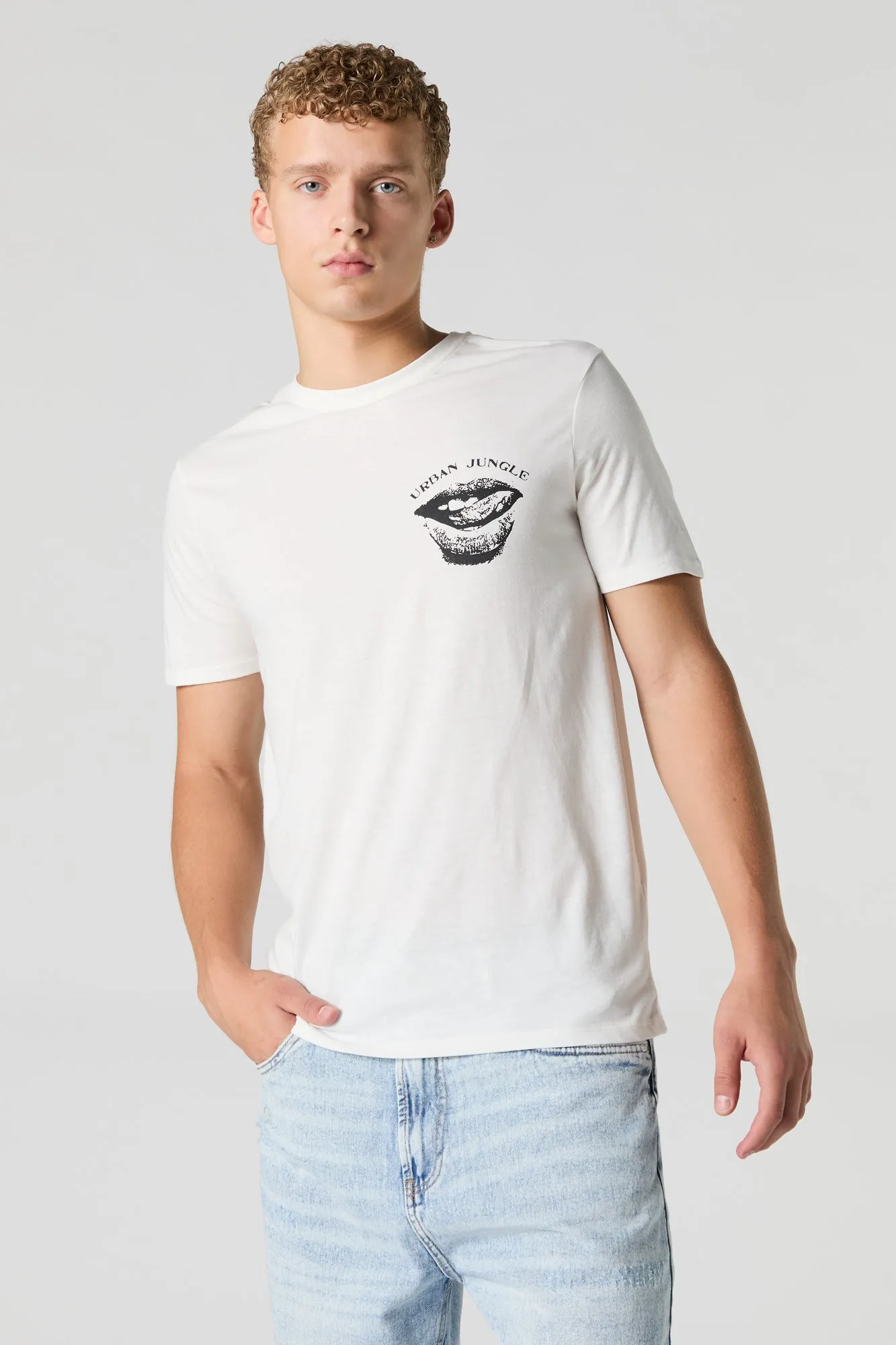 T-shirt à imprimé Urban Jungle sold by Urban Planet