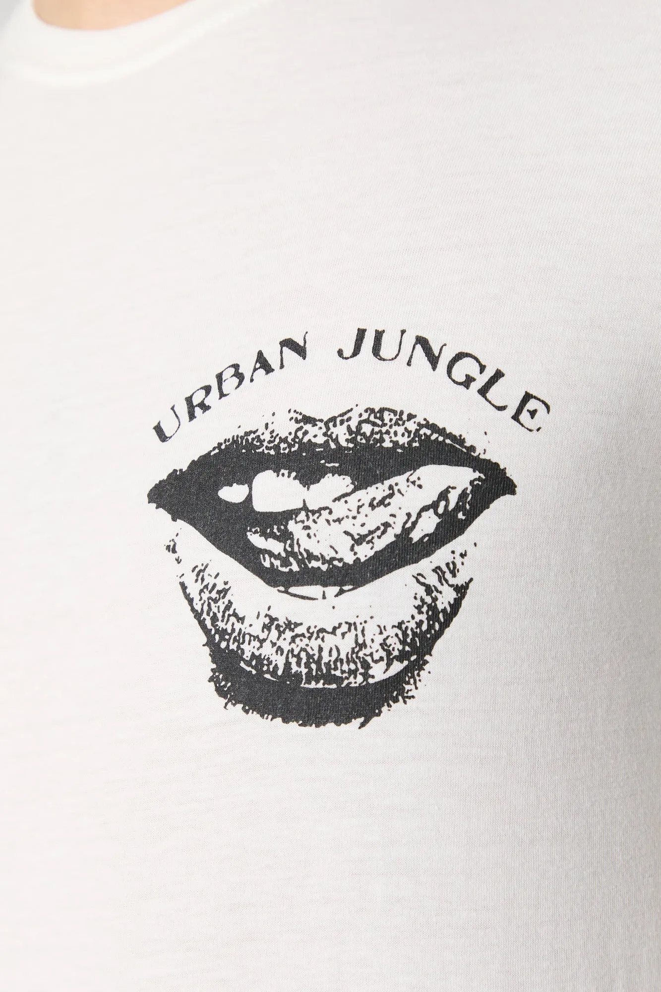 T-shirt à imprimé Urban Jungle sold by Urban Planet product image thumbnail 4