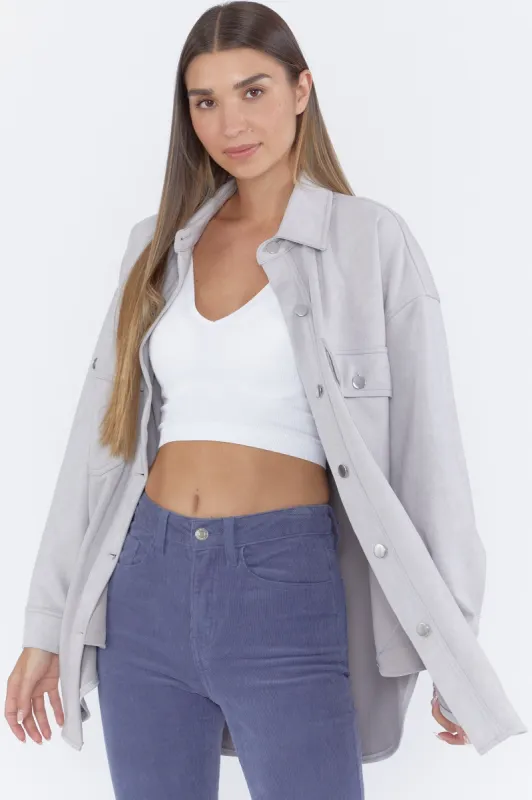 Blouson-chemisier boutonné en suède sold by Urban Planet