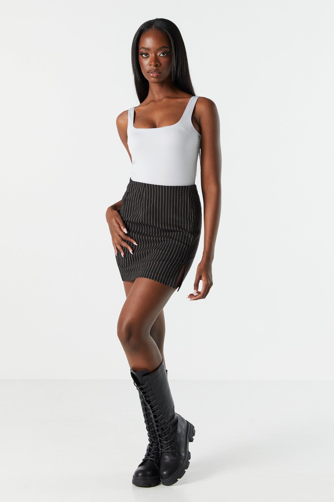 Minijupe à taille haute rayée avec fente sold by Urban Planet product image thumbnail 3