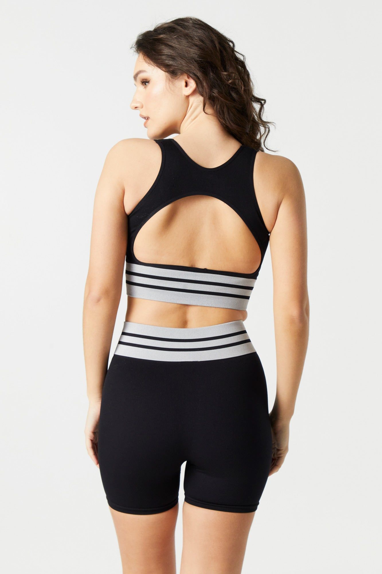 Jupe midi en filet ruché imprimé sold by Urban Planet