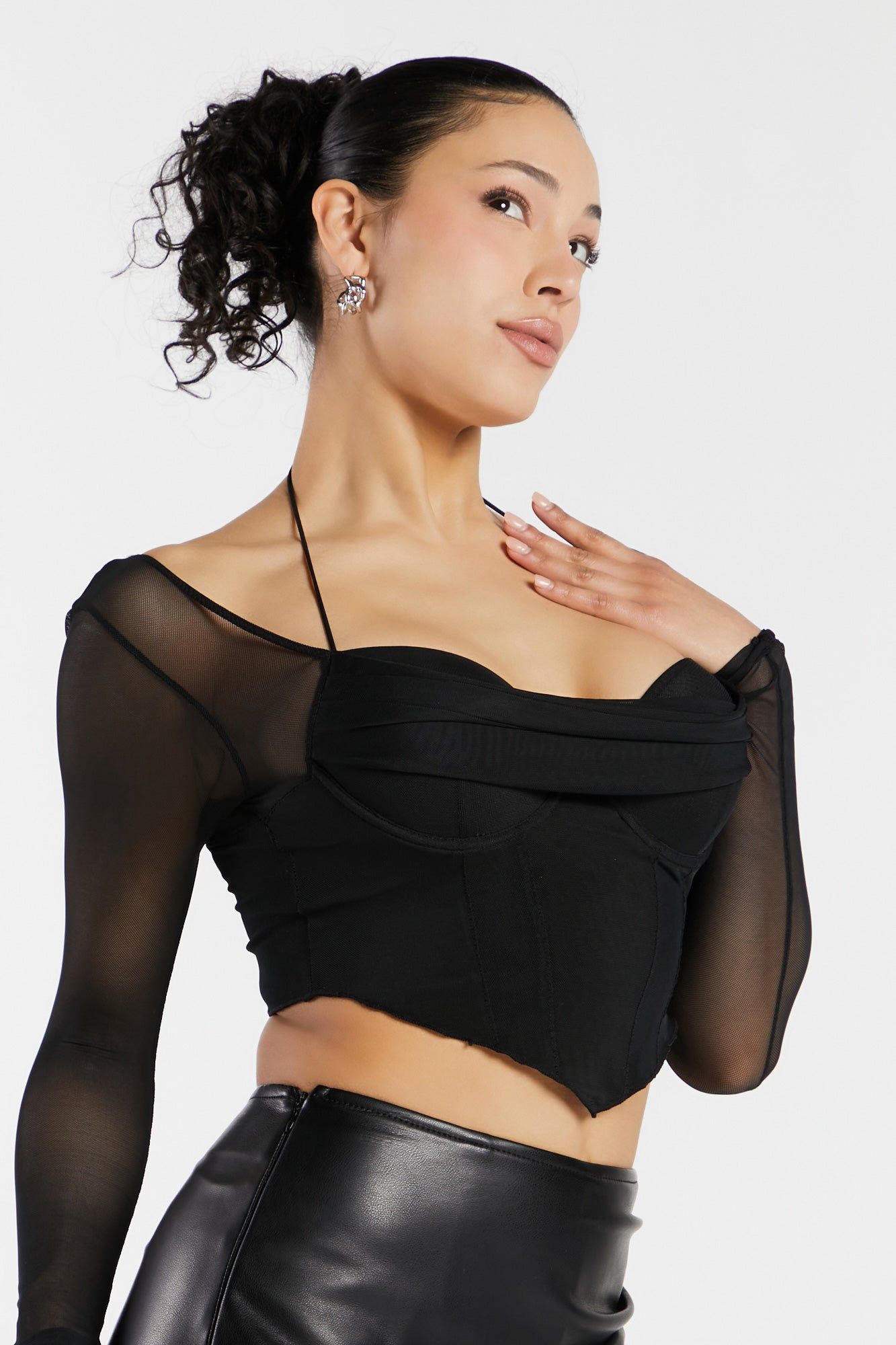 Haut bustier en filet avec ourlet en V sold by Urban Planet product image thumbnail 3