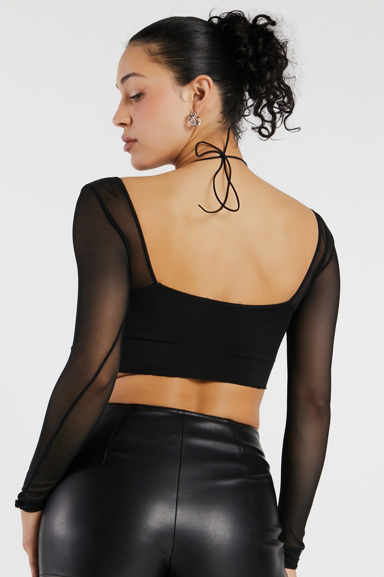 Haut bustier en filet avec ourlet en V sold by Urban Planet product image thumbnail 2