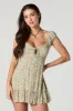 Minirobe de style laitière fleurie sold by Urban Planet
