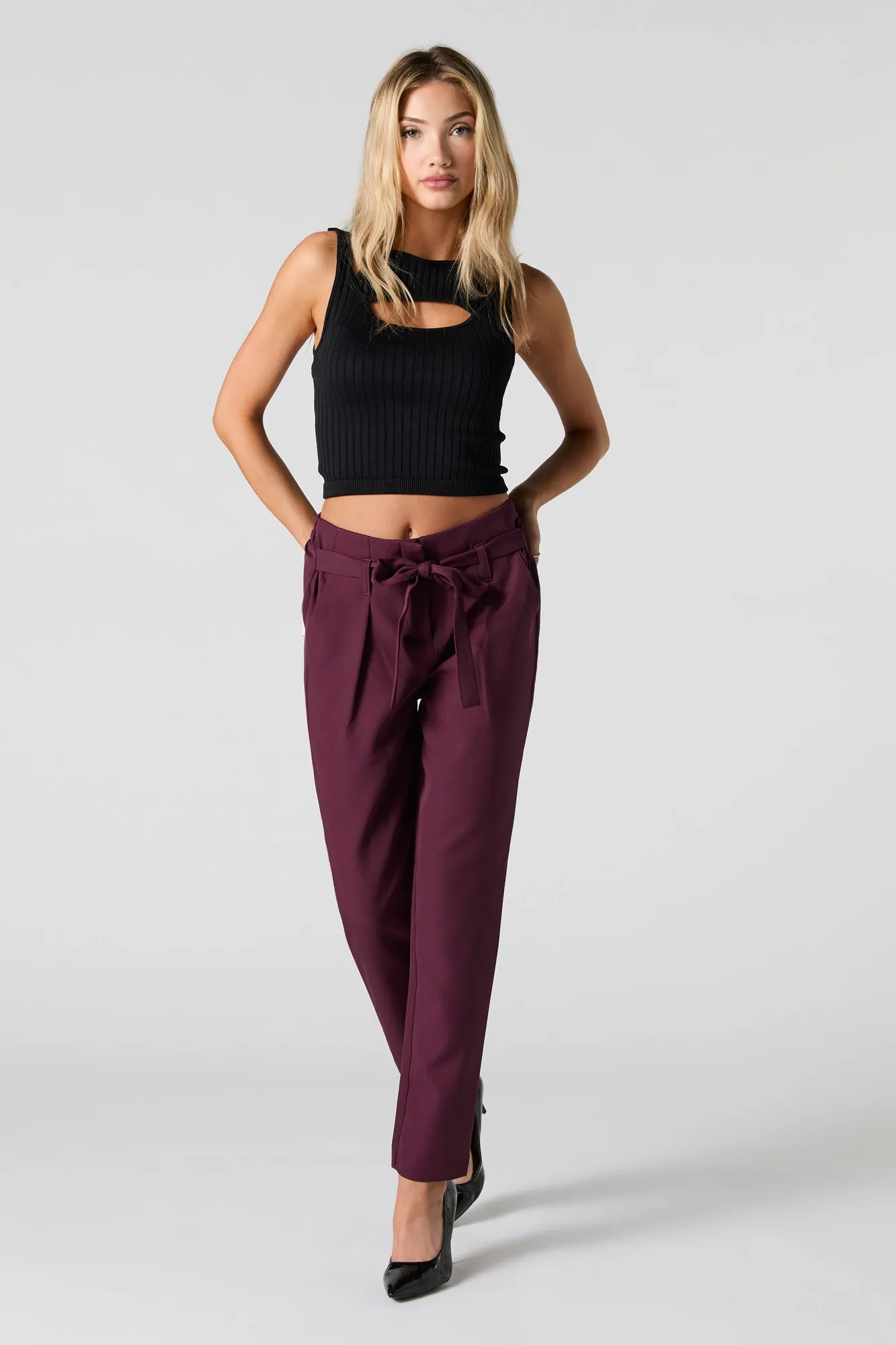 Pantalon habillé mince avec ceinture sold by Urban Planet