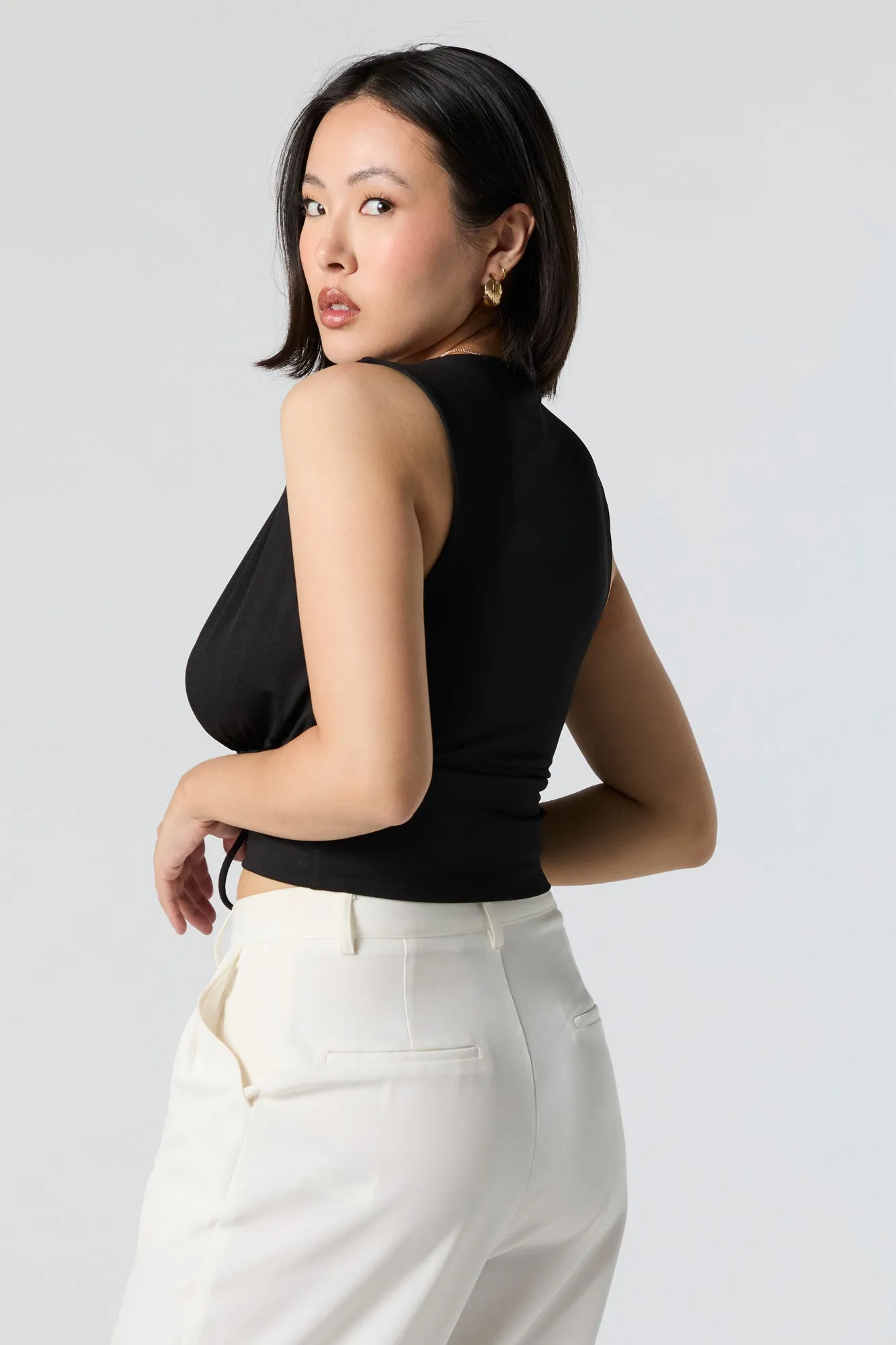 Haut court avec taille coulissante et décolleté plongeant sold by Urban Planet product image thumbnail 2