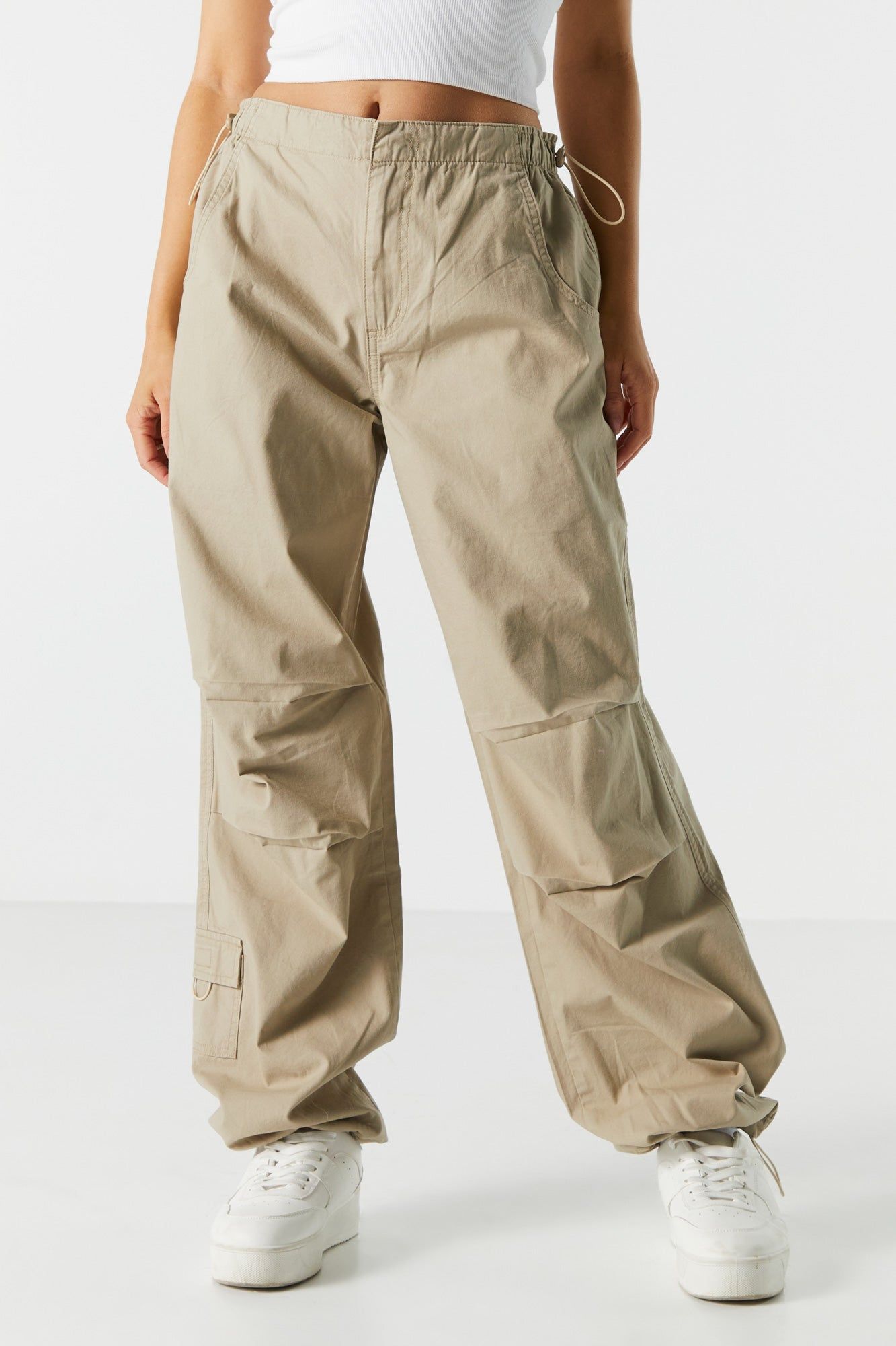 Pantalon parachute cargo à taille haute en toile sold by Urban Planet product image thumbnail 2