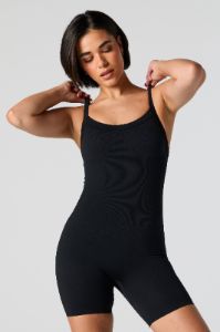 Combi-short côtelé à encolure arrondie sold by Urban Planet