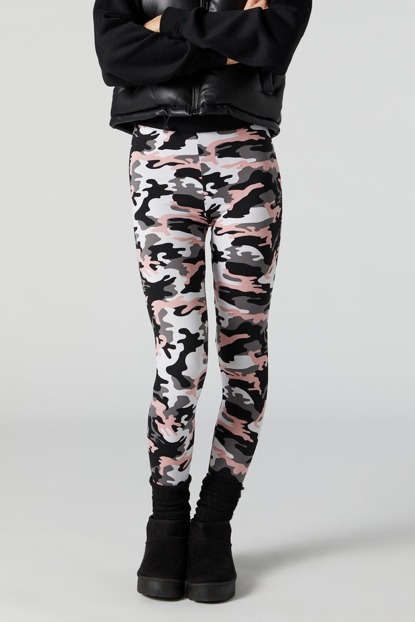 Legging avec motif camouflage rose sold by Urban Planet product image thumbnail 2