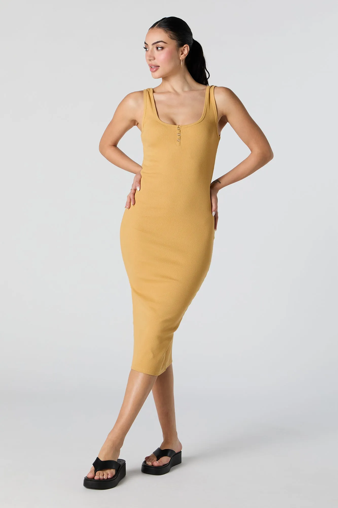 Robe midi Henley moulante côtelée sold by Urban Planet product image thumbnail 4