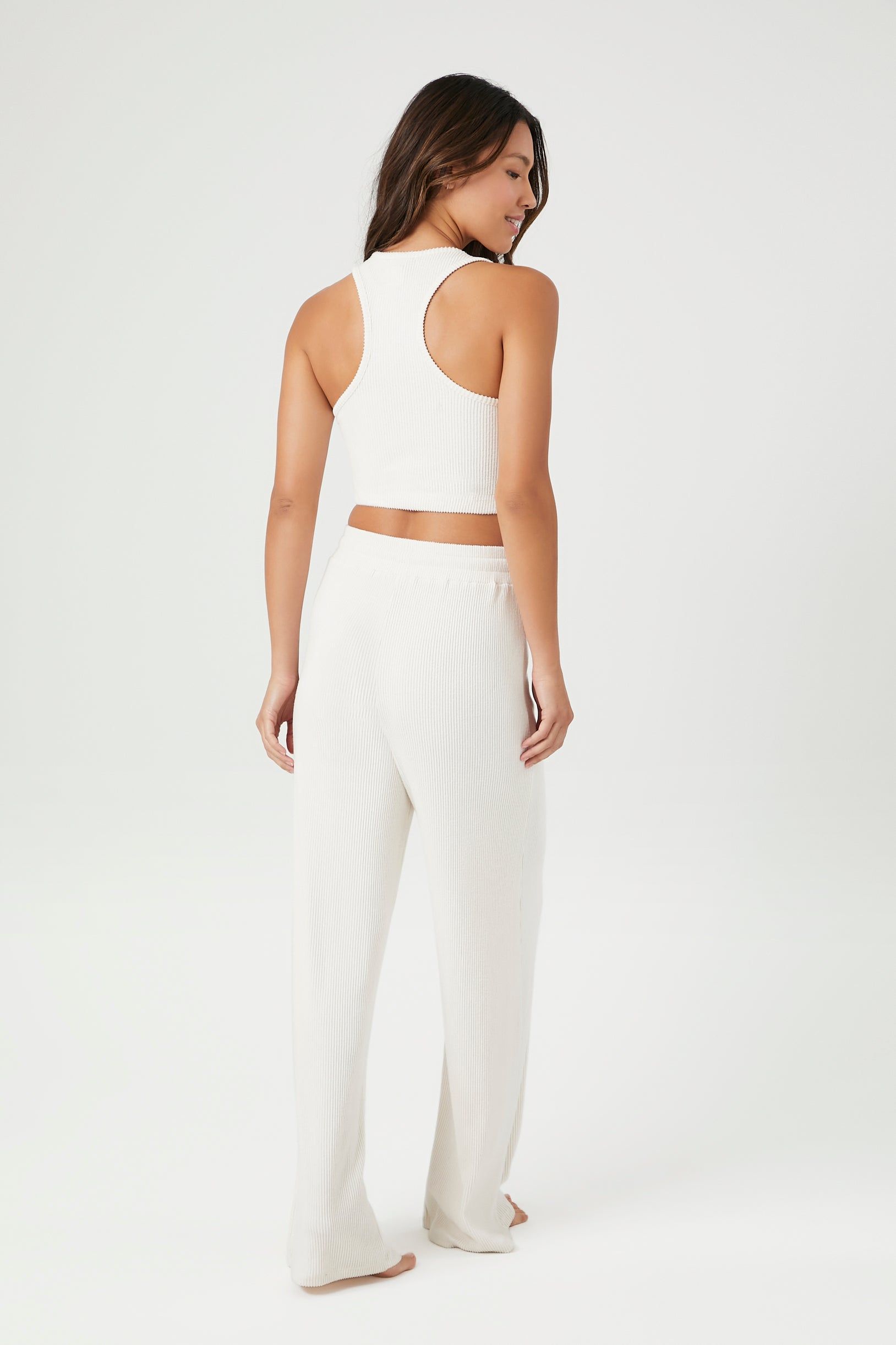 Ensemble pyjama avec débardeur court et pantalon sold by Urban Planet product image thumbnail 3