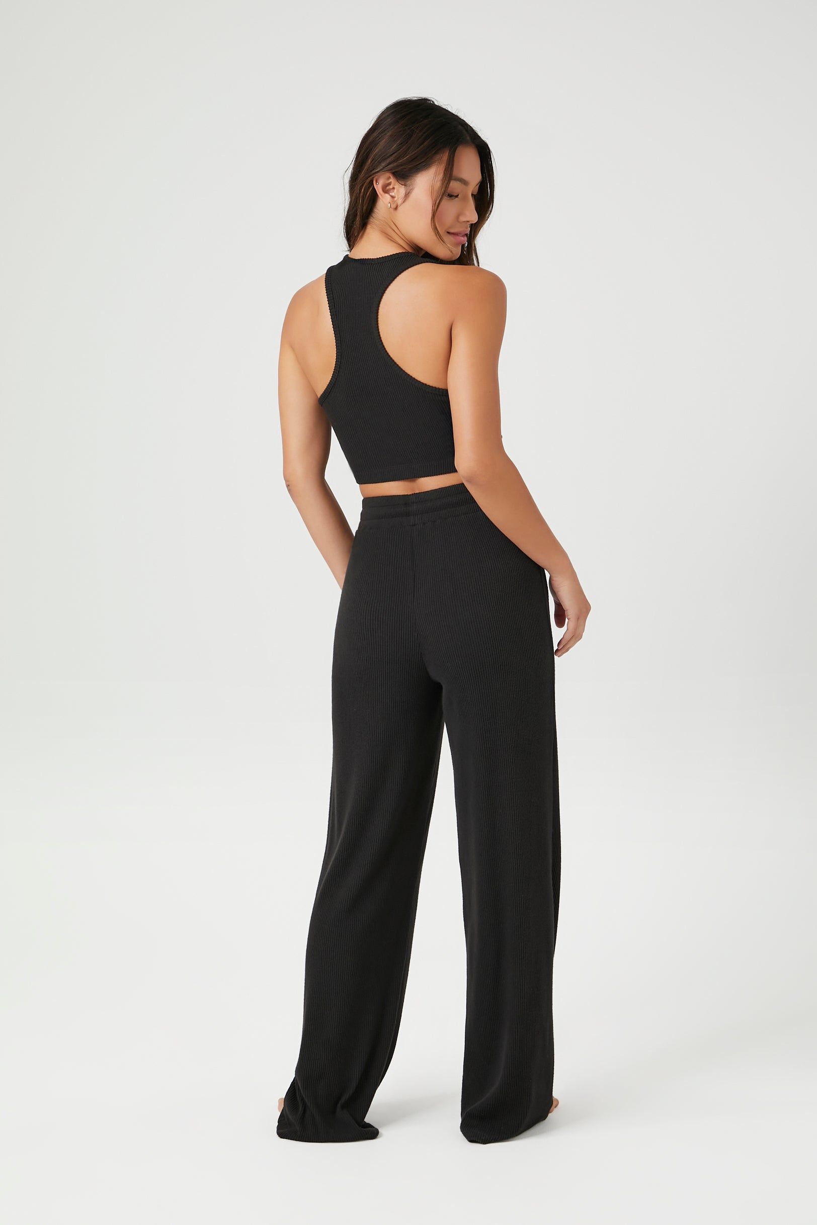 Ensemble pyjama avec débardeur court et pantalon sold by Urban Planet product image thumbnail 8