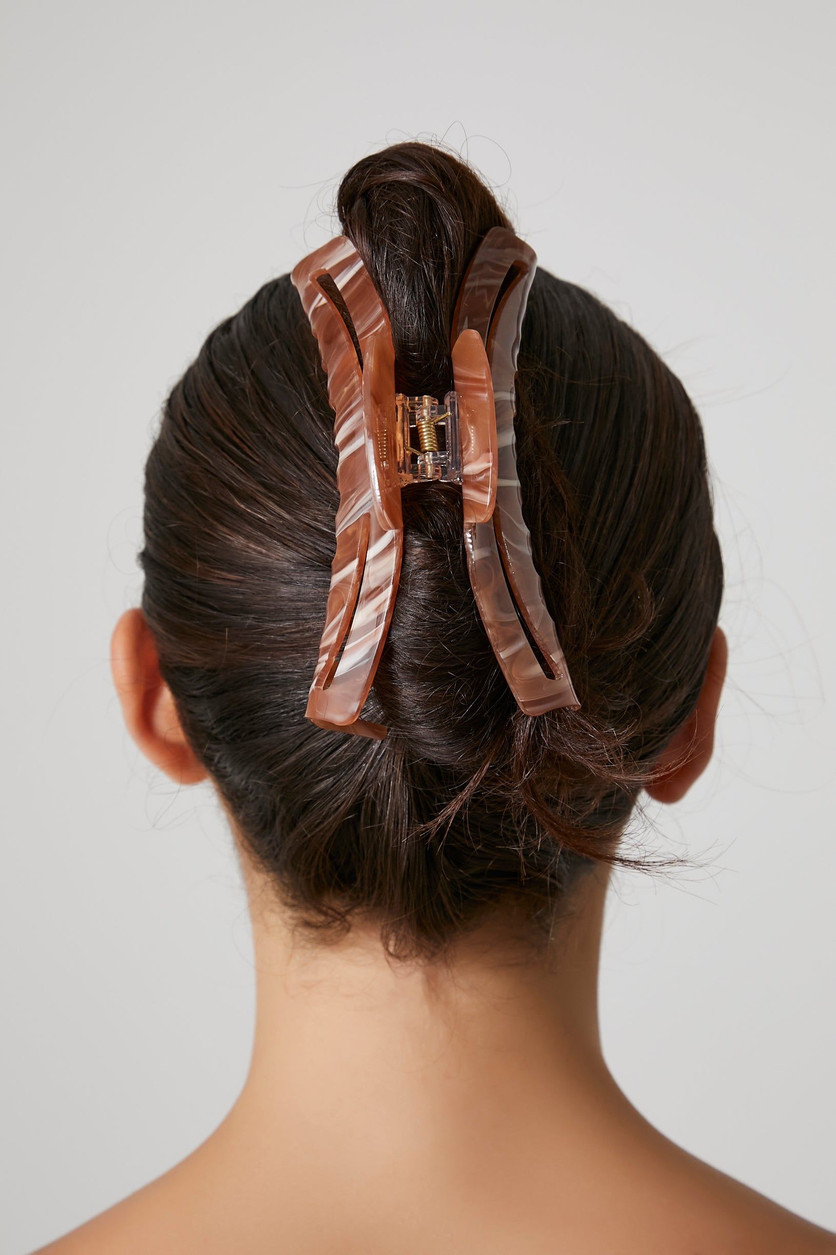 Pince marbrée sold by Urban Planet product image thumbnail 2