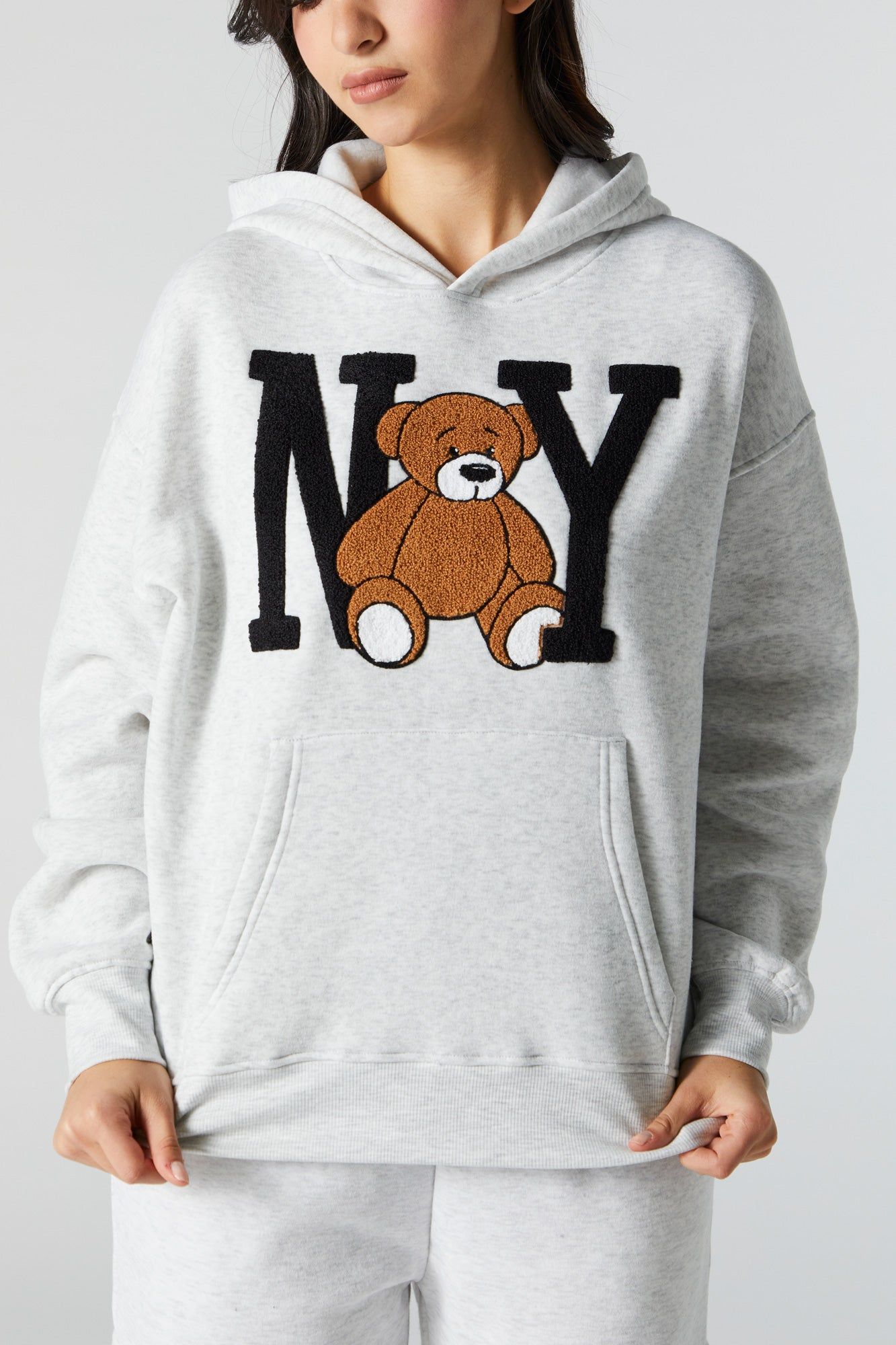 Haut à capuchon en molleton avec motif brodé NY en chenille sold by Urban Planet product image thumbnail 4