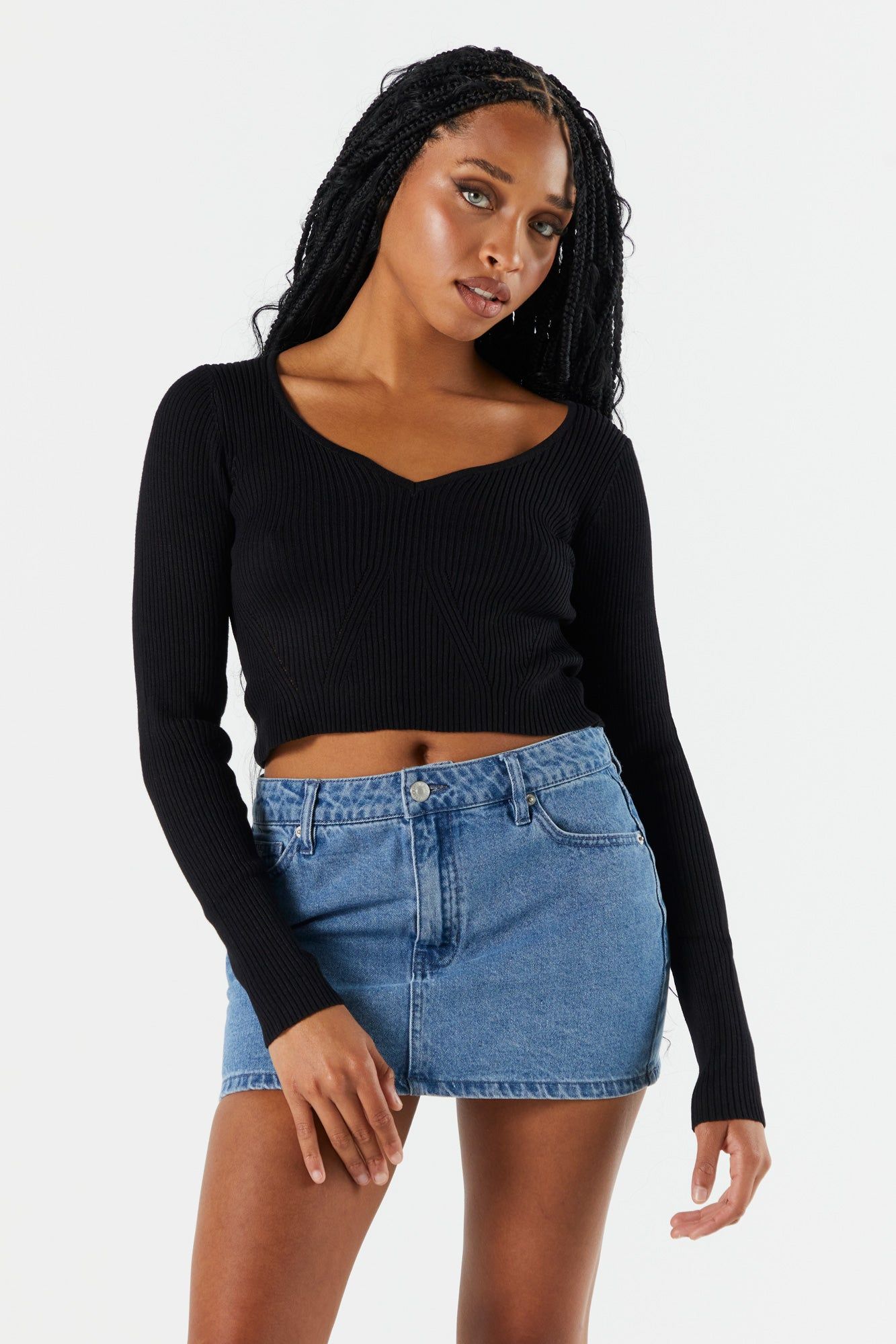 Chandail court à décolleté en coeur sold by Urban Planet product image thumbnail 4