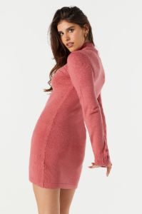 Minirobe-chandail à col roulé sold by Urban Planet