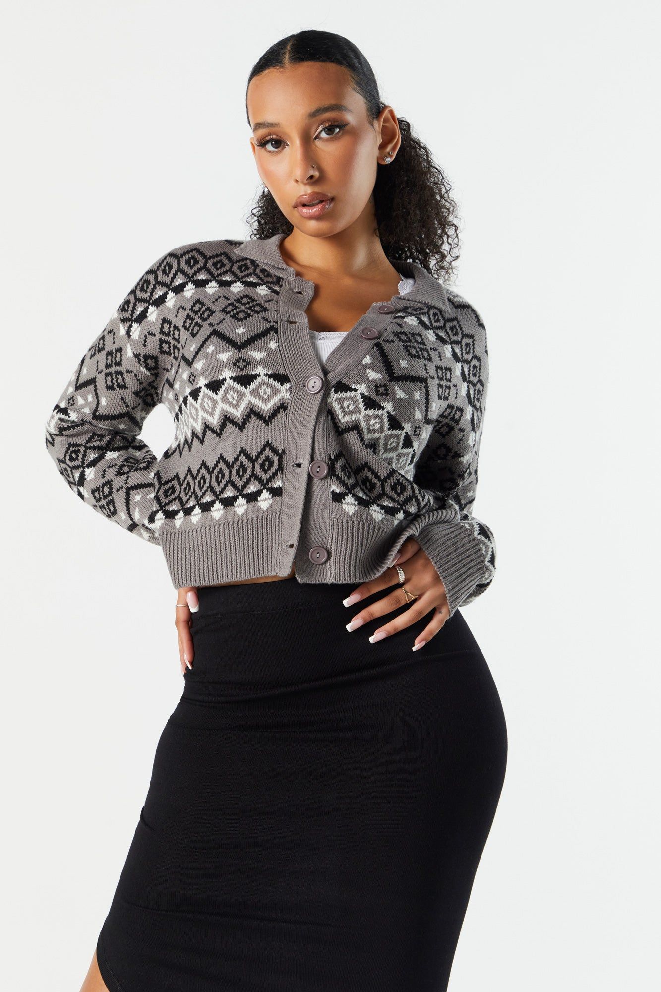 Cardigan en tricot avec motifs multiples sold by Urban Planet