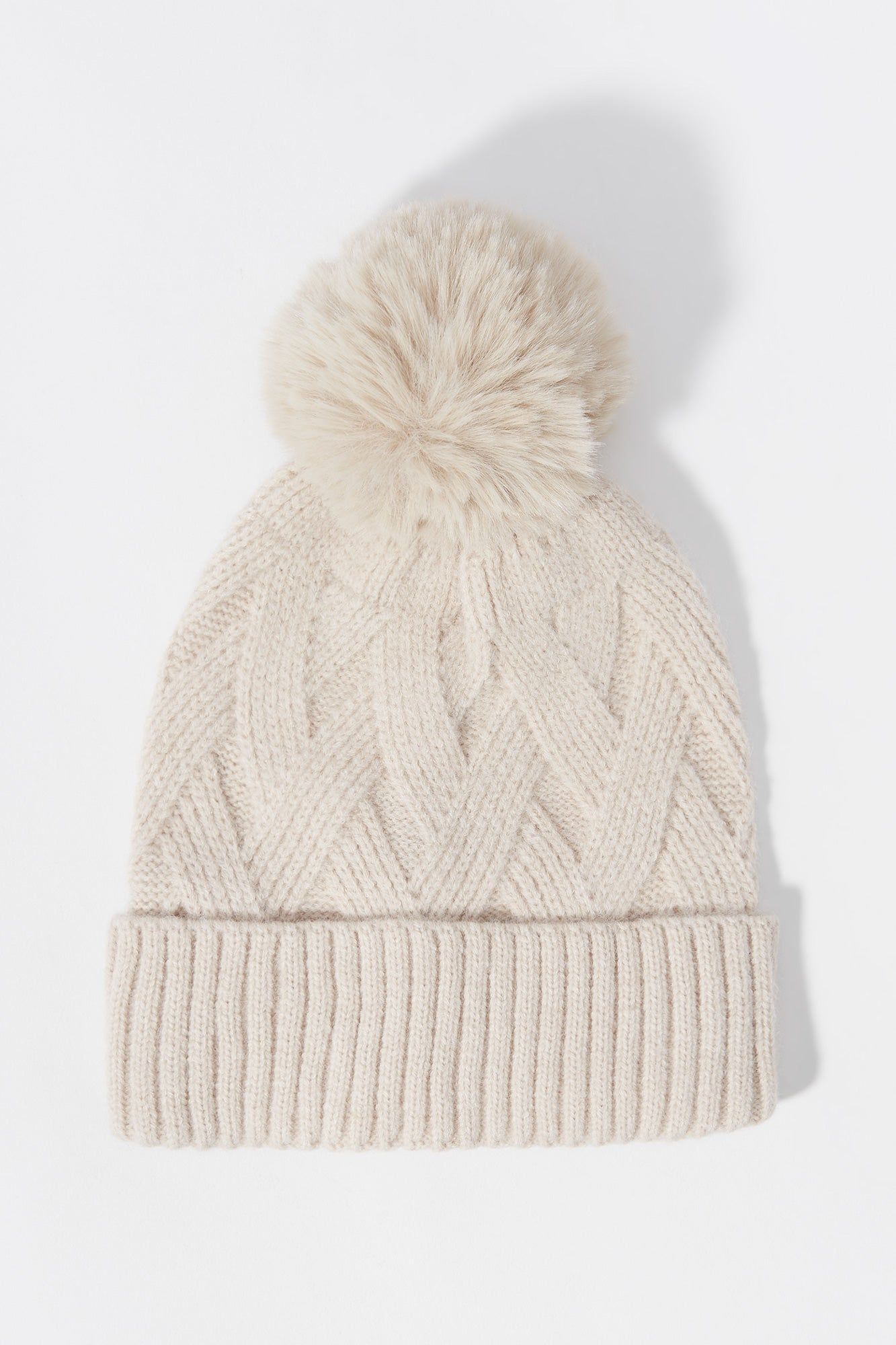 Tuque en tricot torsadé à motif de losanges sold by Urban Planet product image thumbnail 4