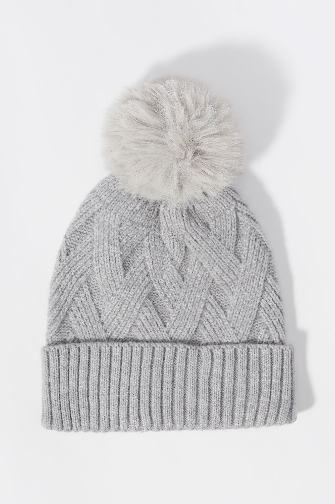 Tuque en tricot torsadé à motif de losanges sold by Urban Planet product image thumbnail 3