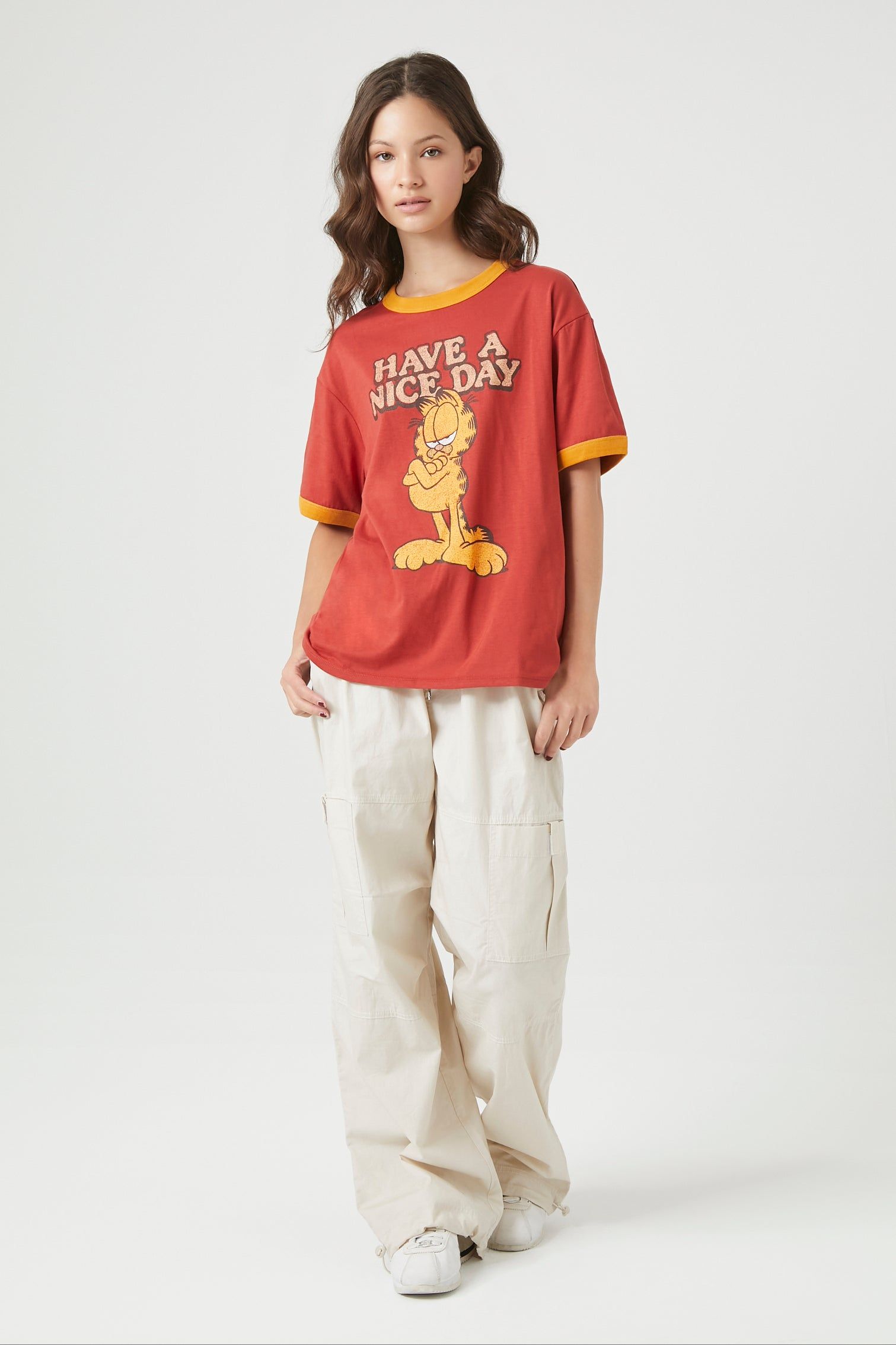 T-shirt à liséré contrastant avec imprimé Garfield sold by Urban Planet product image thumbnail 4