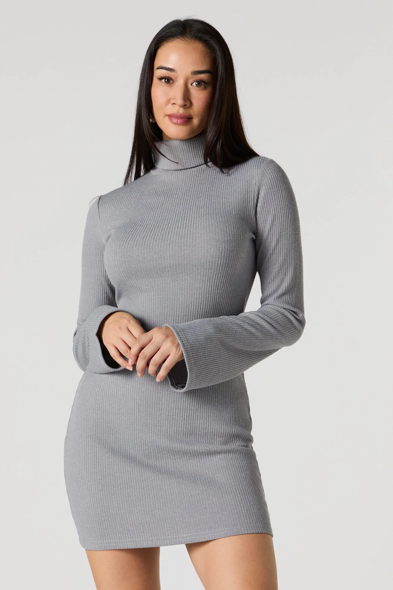 Robe-chandail à col roulé en tricot côtelé sold by Urban Planet