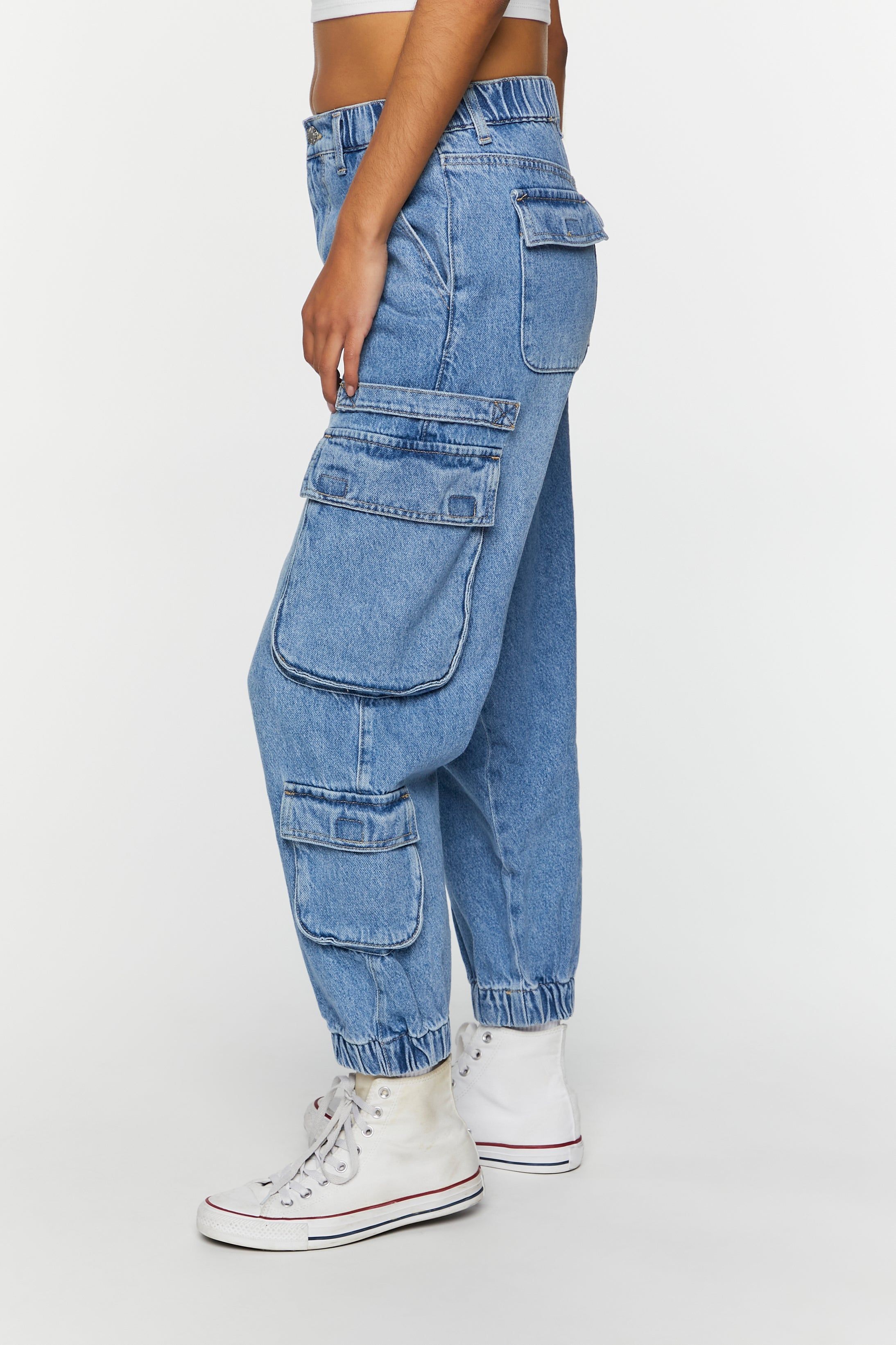 Pantalon de jogging cargo mi-taille en denim sold by Urban Planet product image thumbnail 3