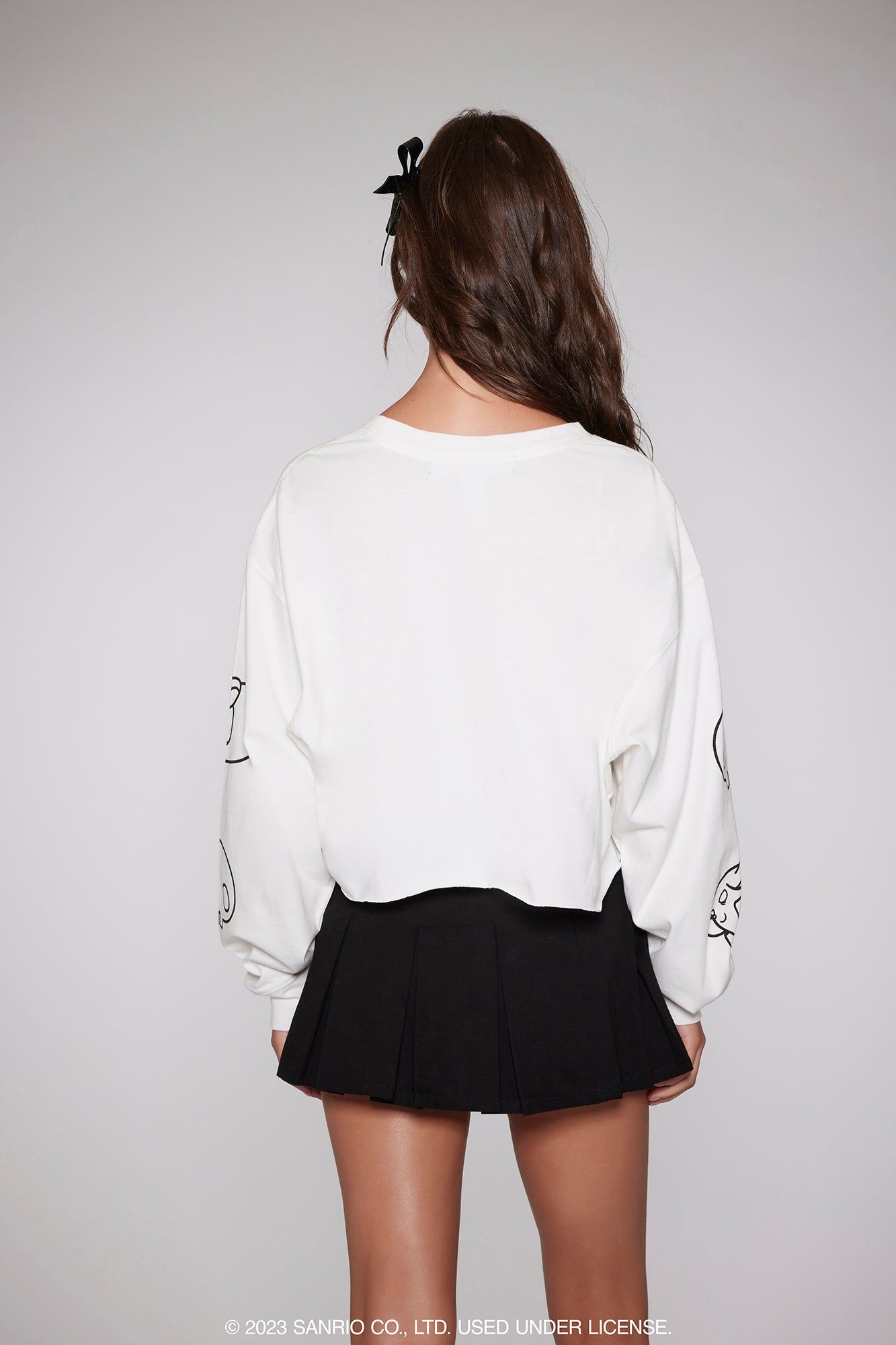 Haut court à manches longues avec imprimé Kuromi sold by Urban Planet product image thumbnail 3