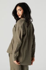 Haut boutonné texturé sold by Urban Planet