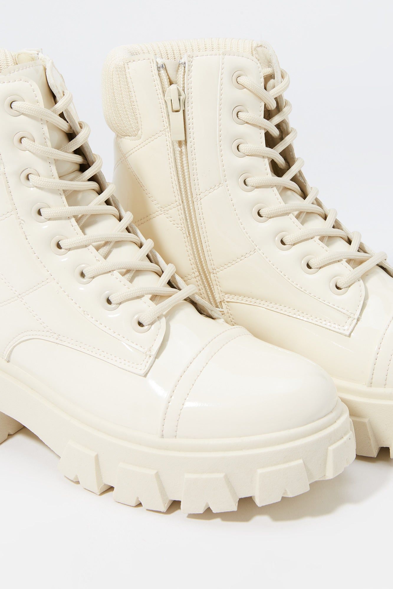 Bottes matelassée lacée sold by Urban Planet product image thumbnail 4