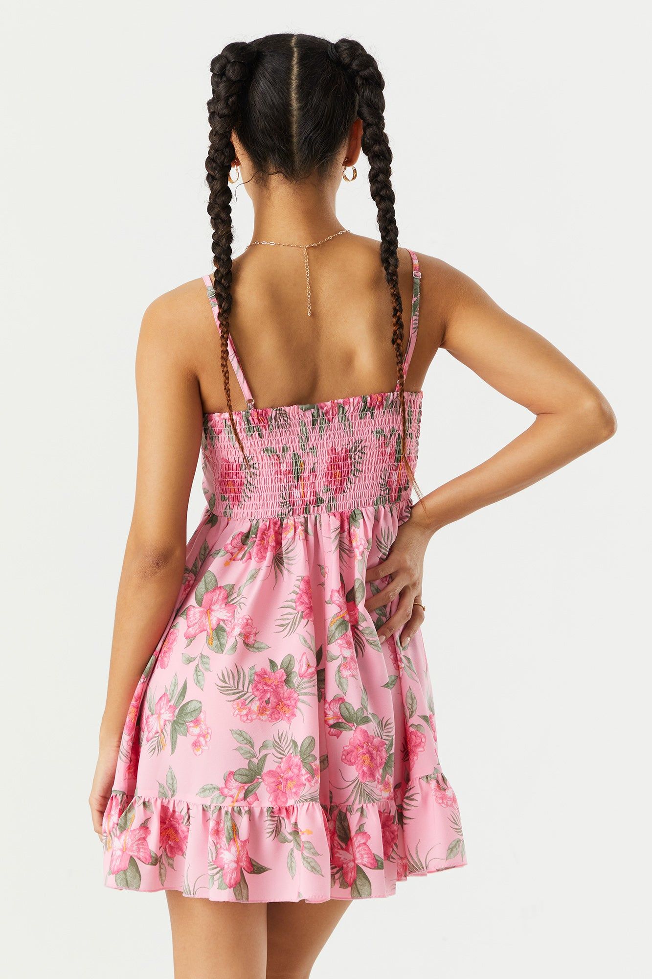 Robe de style nuisette torsadée fleurie rose sold by Urban Planet product image thumbnail 2