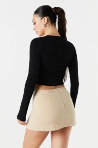 Minijupe-short avec fente sold by Urban Planet