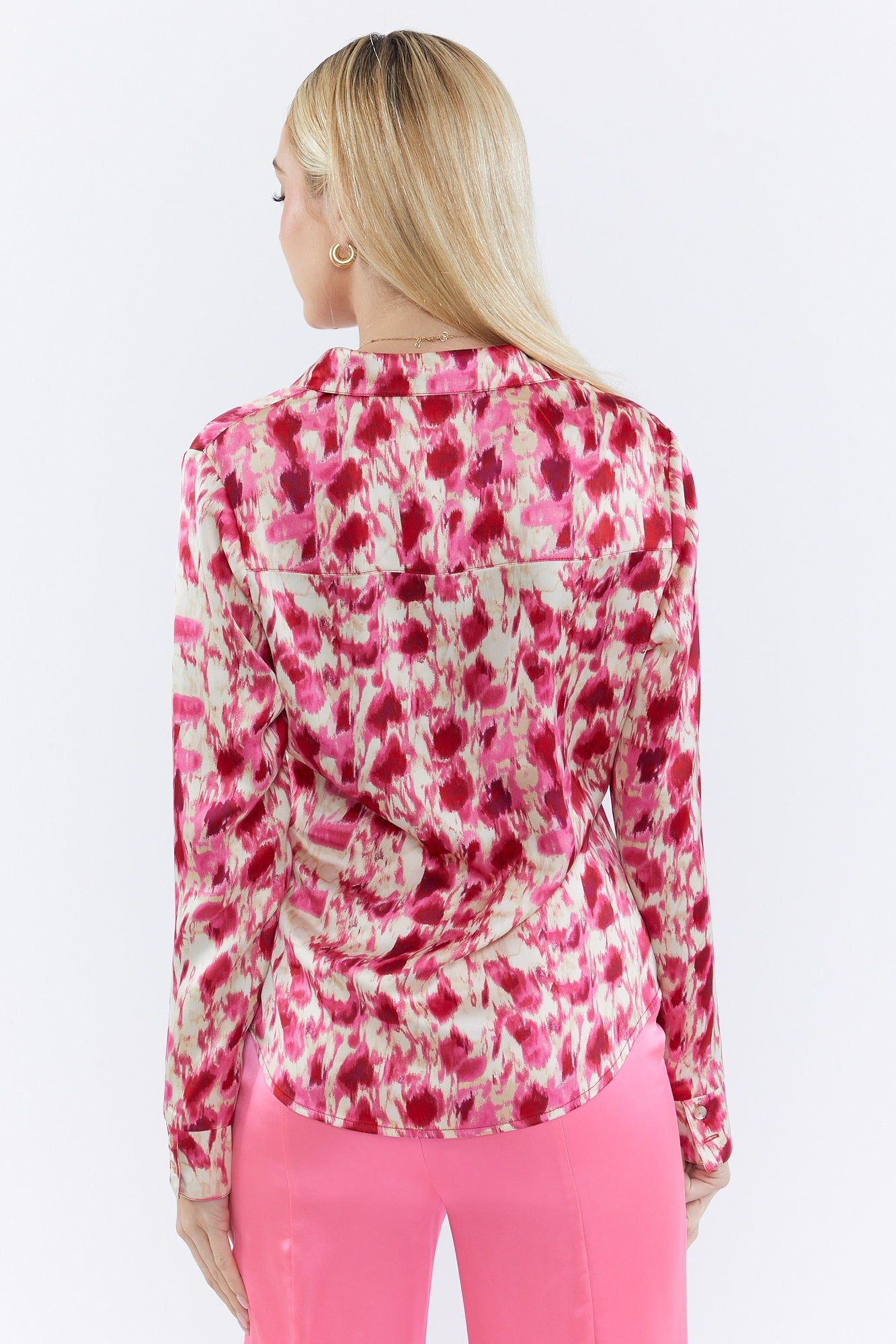 Haut boutonné en soie sold by Urban Planet product image thumbnail 2