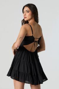Minirobe volantée à dos ouvert sold by Urban Planet