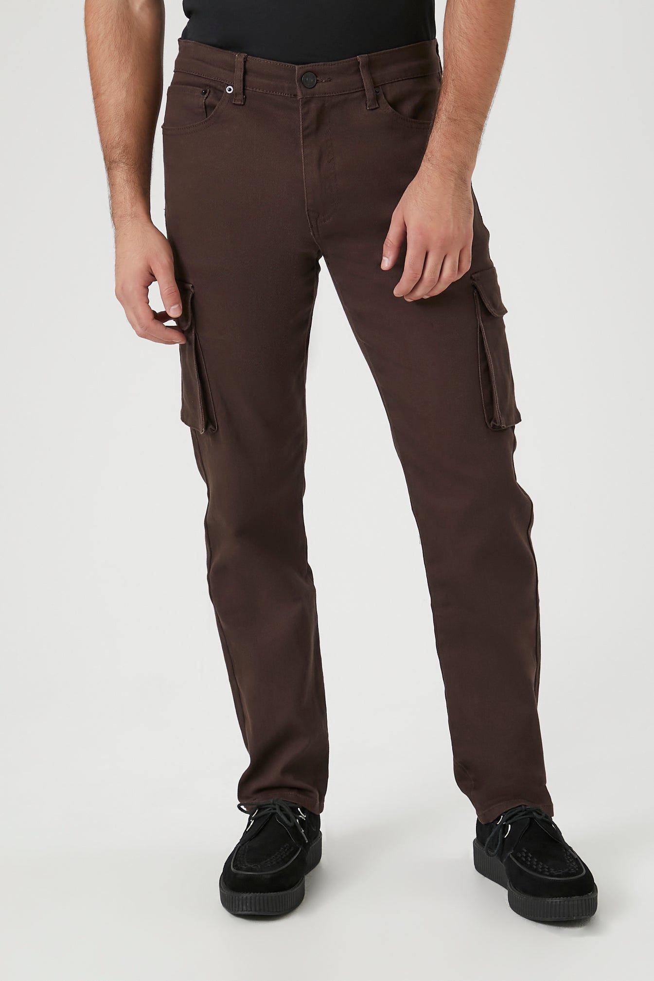 Jean cargo à jambe droite sold by Urban Planet