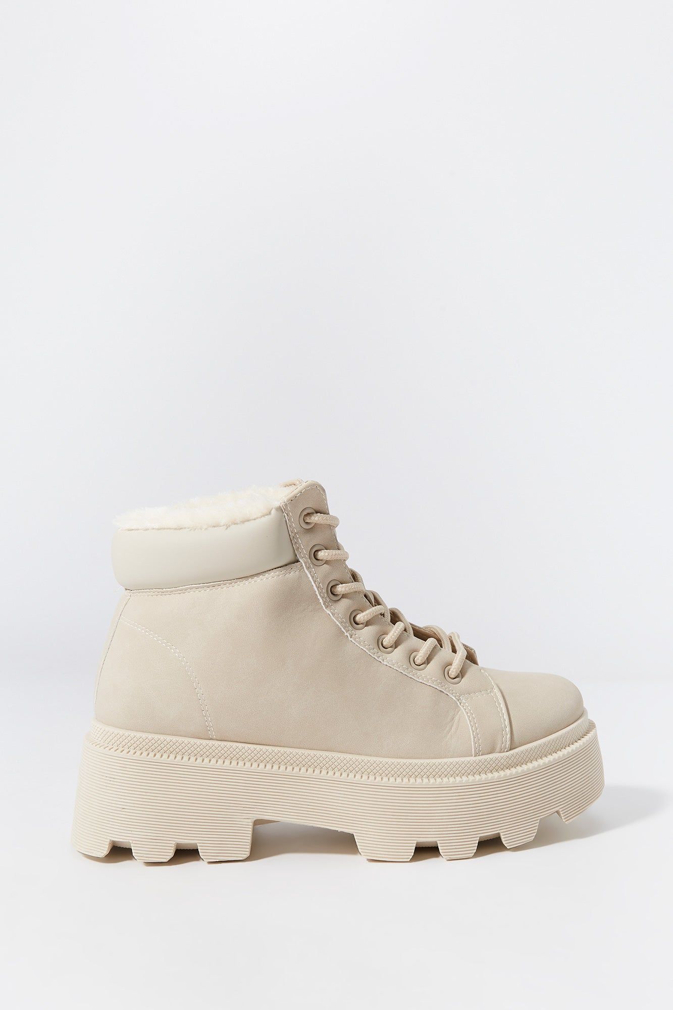 Bottes lacées à semelles crantées en similicuir avec revers sold by Urban Planet product image thumbnail 5