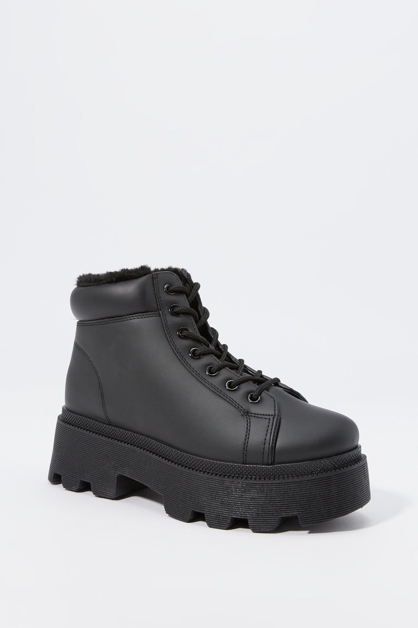 Bottes lacées à semelles crantées en similicuir avec revers sold by Urban Planet product image thumbnail 2