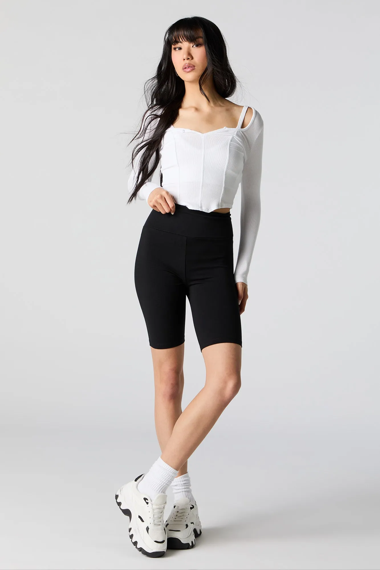 Short de cycliste à taille haute sold by Urban Planet product image thumbnail 3