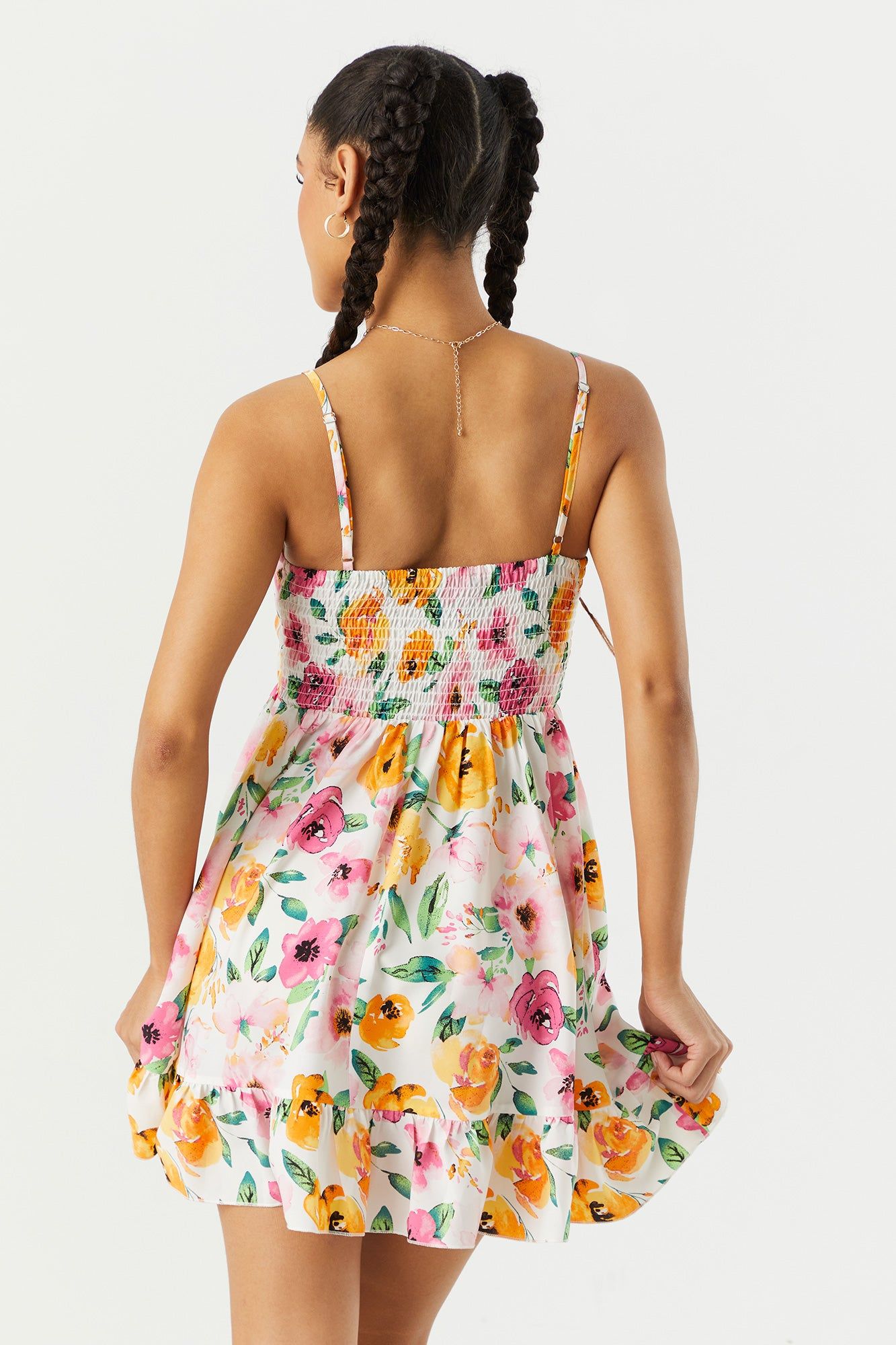 Robe de style nuisette torsadée fleurie blanche sold by Urban Planet product image thumbnail 2