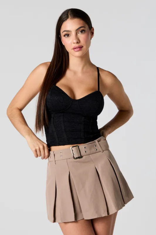 Camisole corset en dentelle fleurie sold by Urban Planet