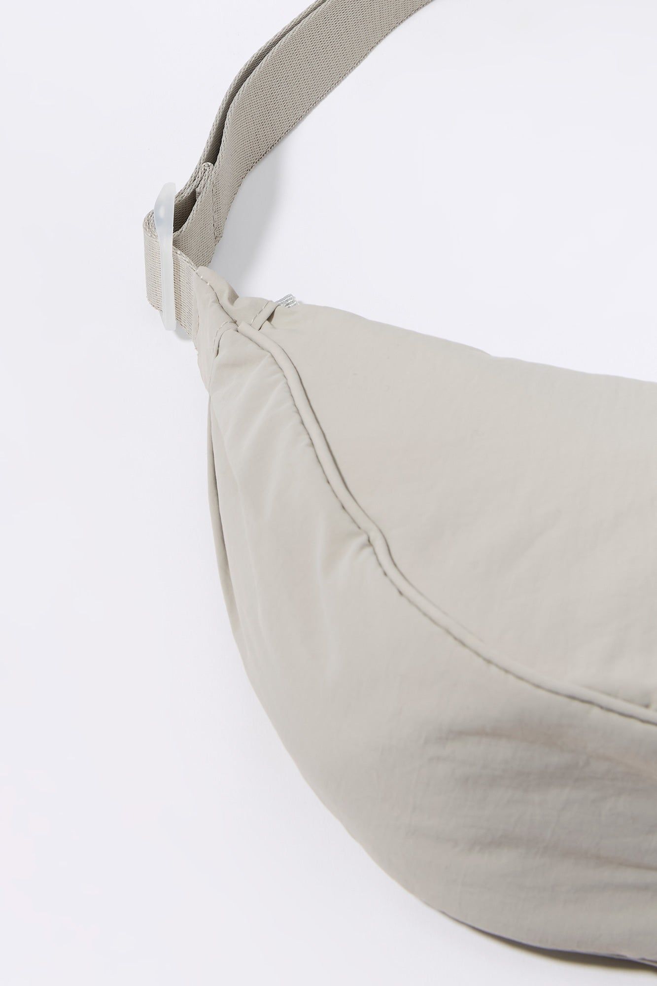 Sac demi-lune en nylon sold by Urban Planet product image thumbnail 3