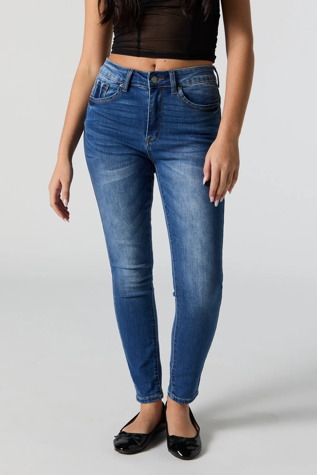 Jean ajusté à taille haute et remonte-fesses sold by Urban Planet product image thumbnail 2